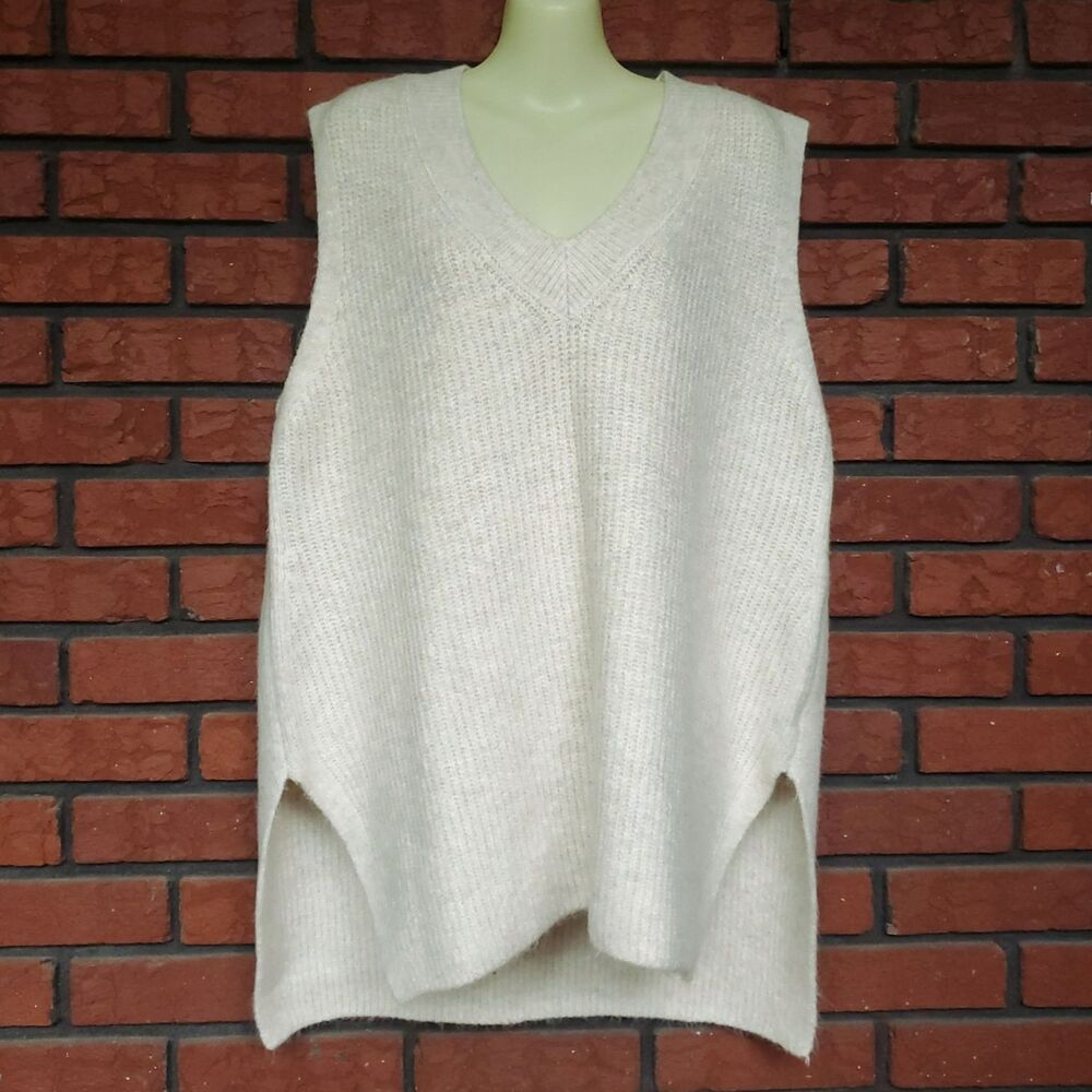 Vince Camuto Oversized Sweater Vest Womens L Thick Sleeveless Rib Knit Cream